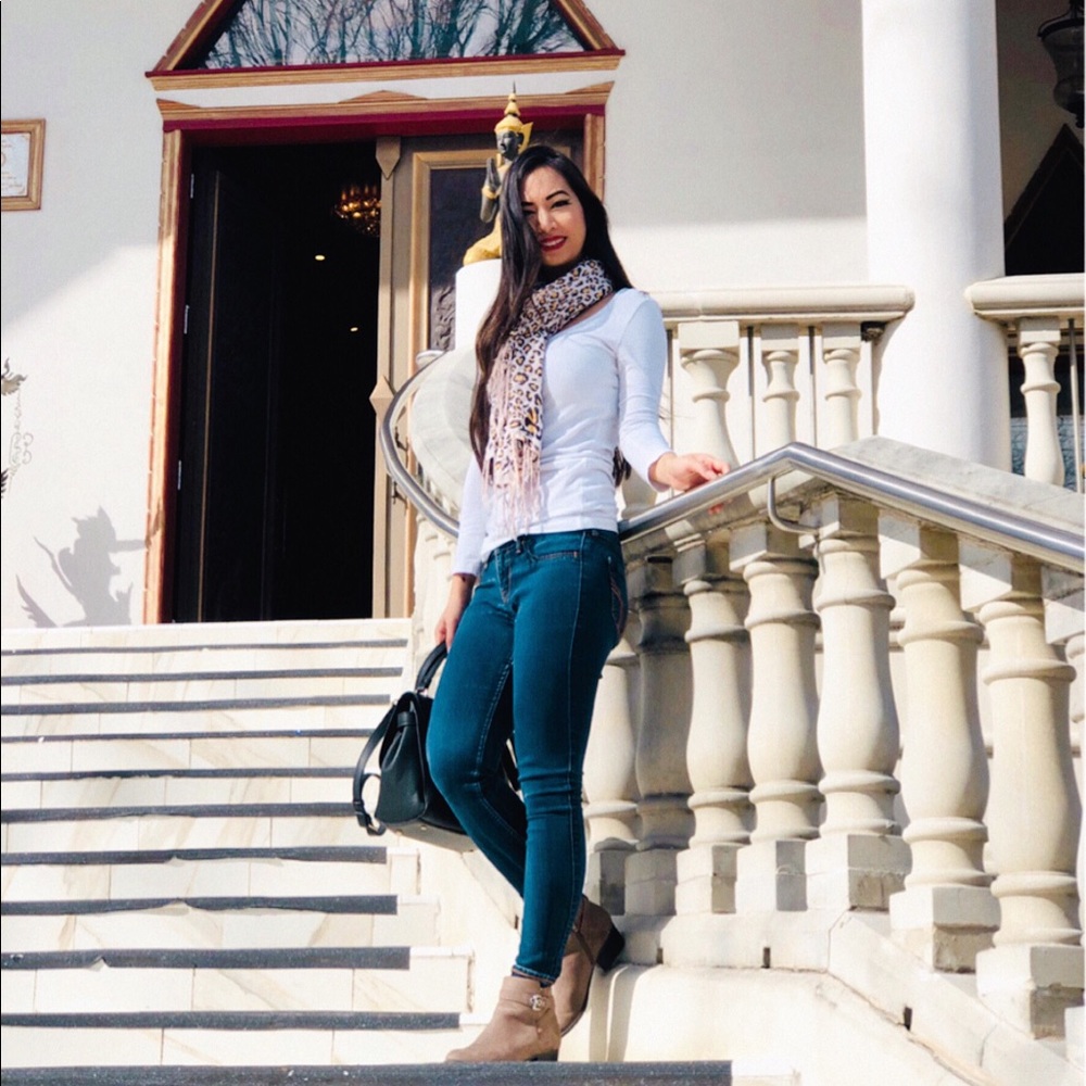 Meet your Posher, Christina